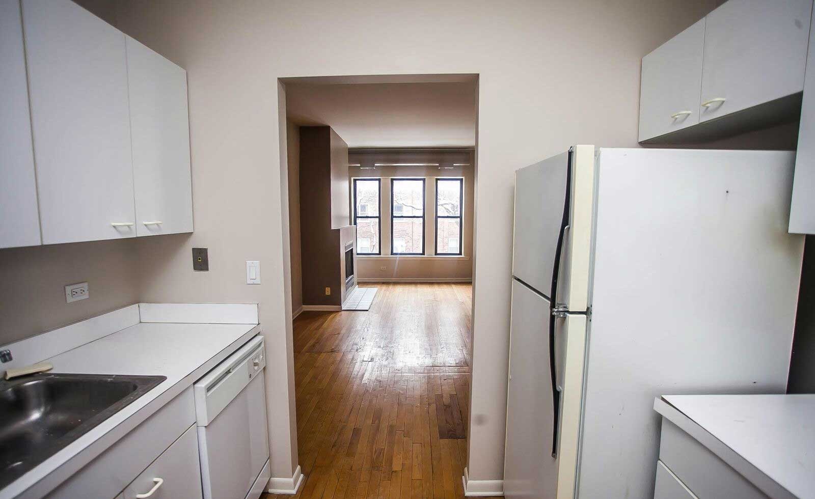 EC-Lofts-Pinegrove-Place-Apartments-Kitchen-2-Gallery